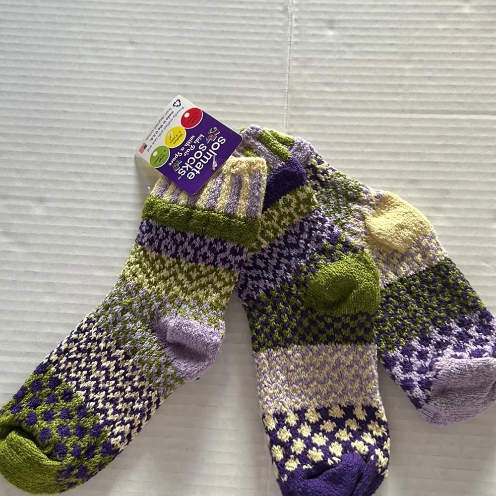 Soulmate Socks Kids Pair with a spare NWT 3 in 1 Med ( 6-8 years old) US…